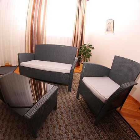 Uyut Hotel Czernihów Zewnętrze zdjęcie