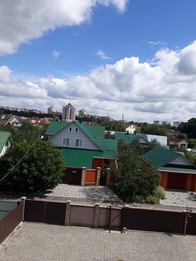 Uyut Hotel Czernihów Zewnętrze zdjęcie